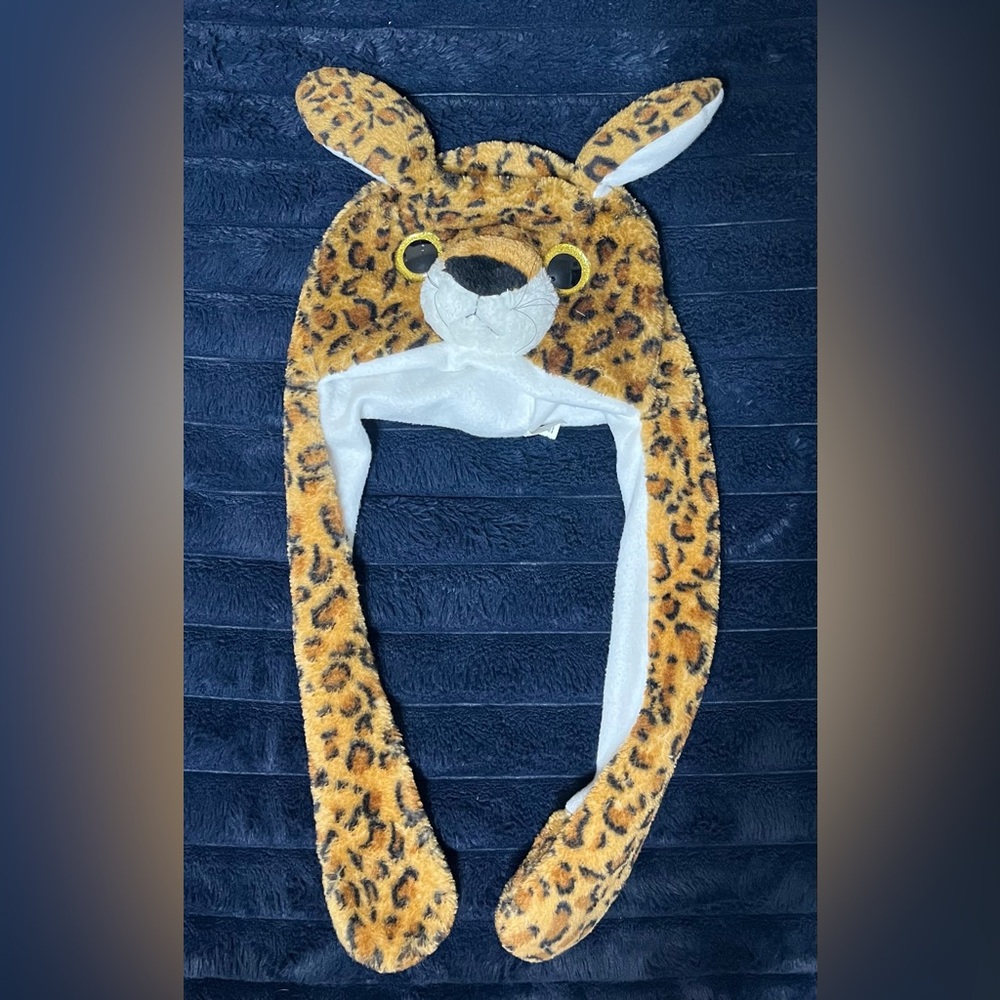 Leopard Action Critter Caps Big Eyes One Size measurements in pics Adult/Kids